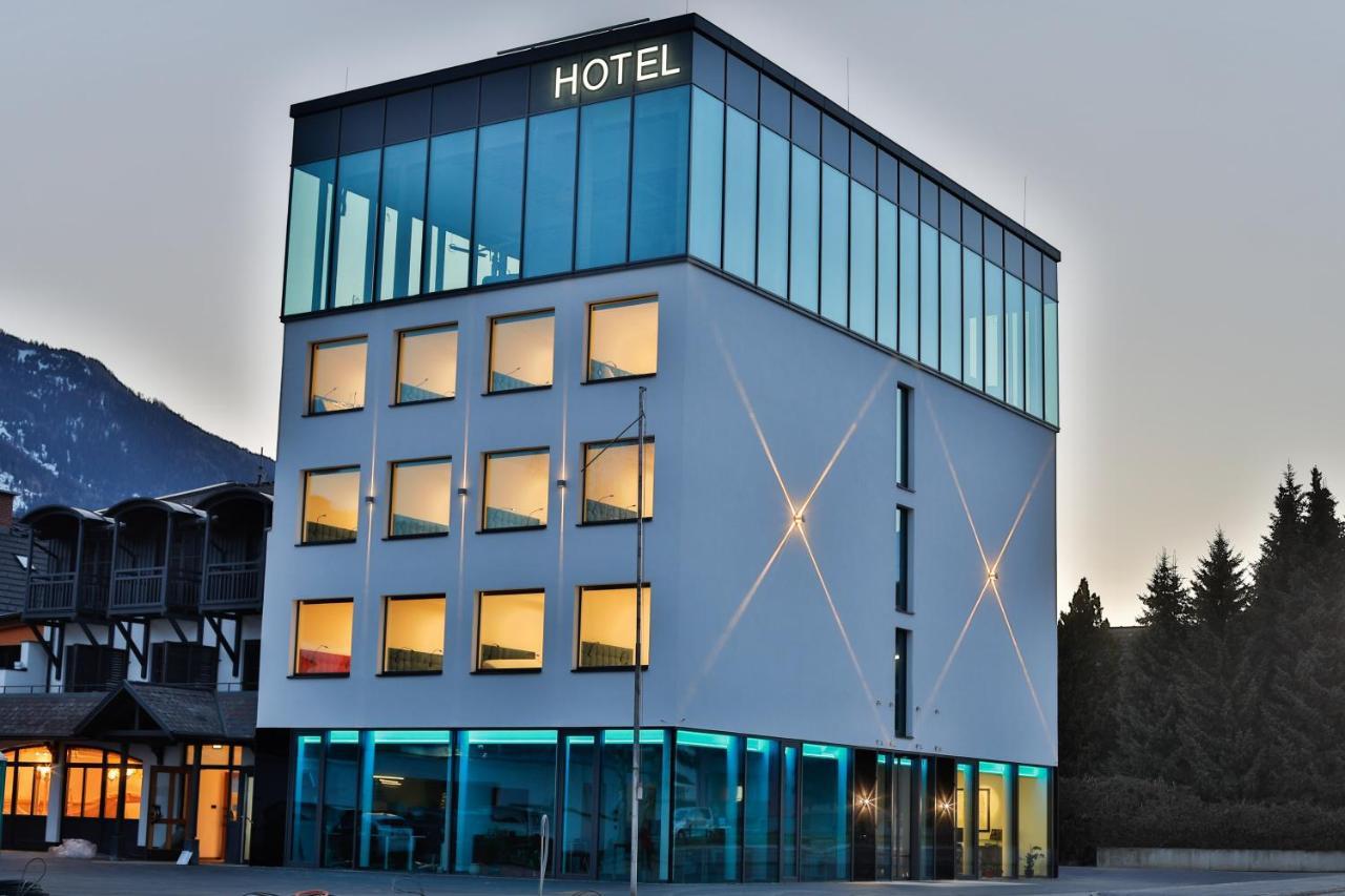 Hotel Edlingerwirt - Sauna & Golfsimulator Inklusive シュピッタール・アン・デア・ドラウ エクステリア 写真