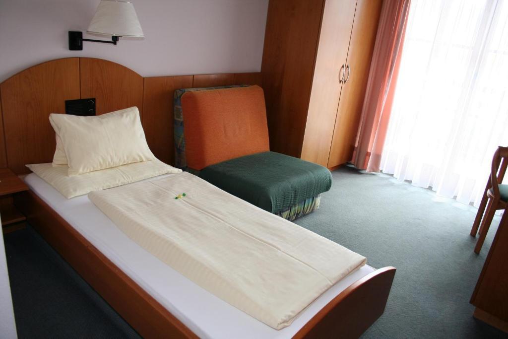 Hotel Edlingerwirt - Sauna & Golfsimulator Inklusive シュピッタール・アン・デア・ドラウ 部屋 写真